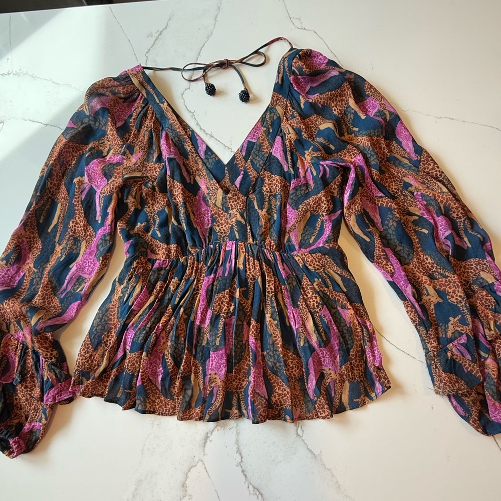 Farm Rio Anthropologie Womens XS Jirafas Ruffled Blouse in Novelty Shirt Top